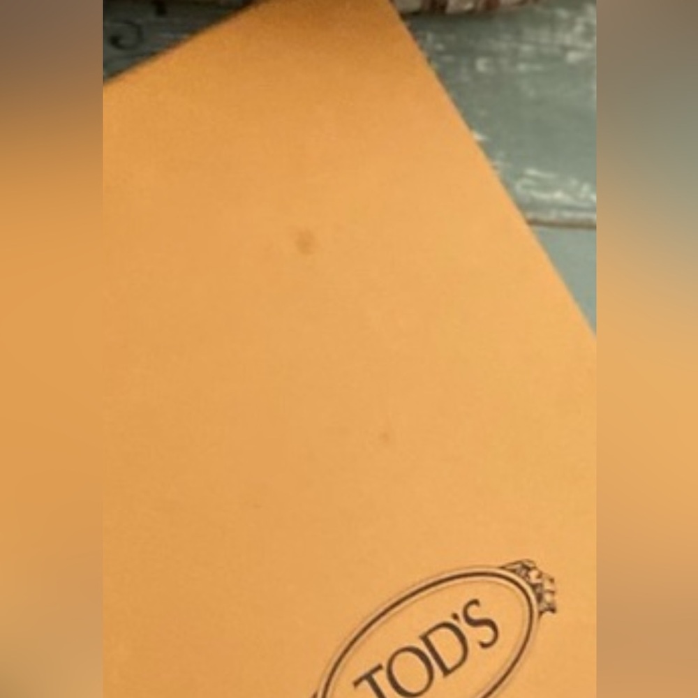 Tod’s Brown Leather Wallet - Picture 15 of 15